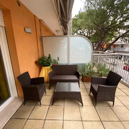 Mariavittoria Aparthotel 2*